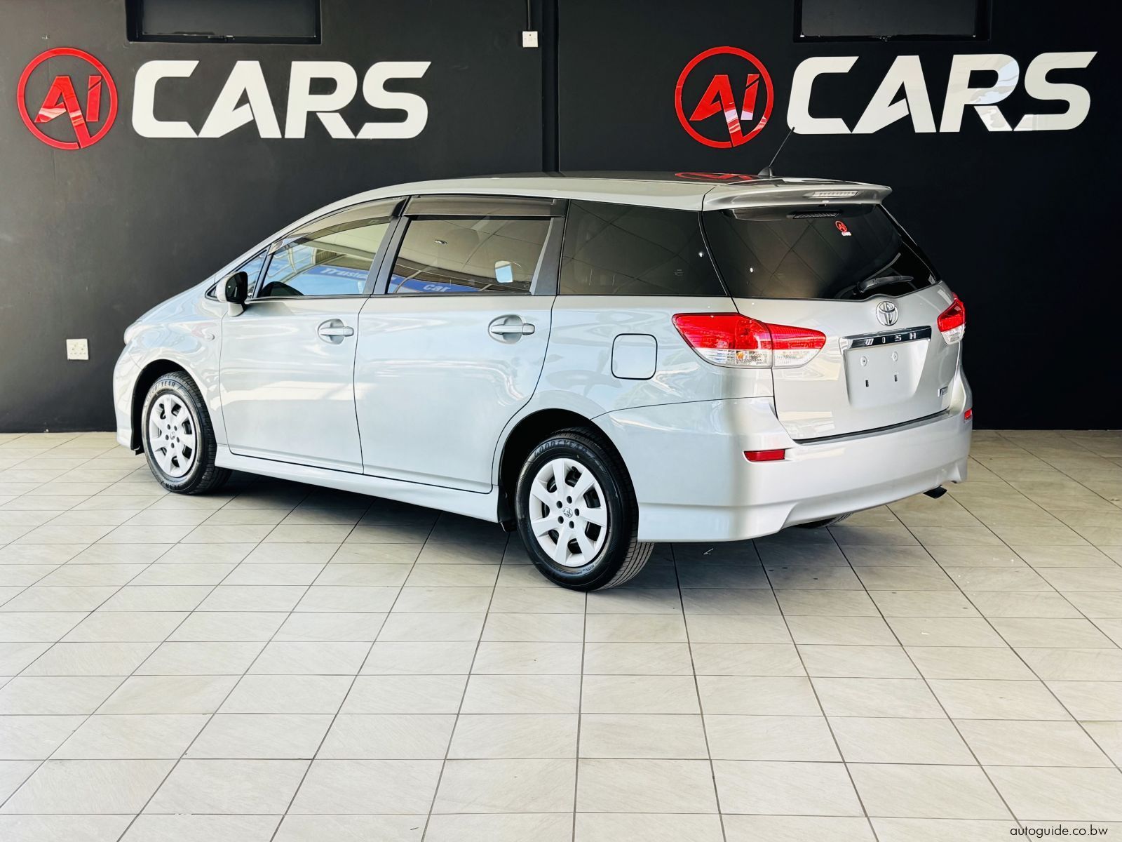 2011 Toyota Wish 7 Seater photo