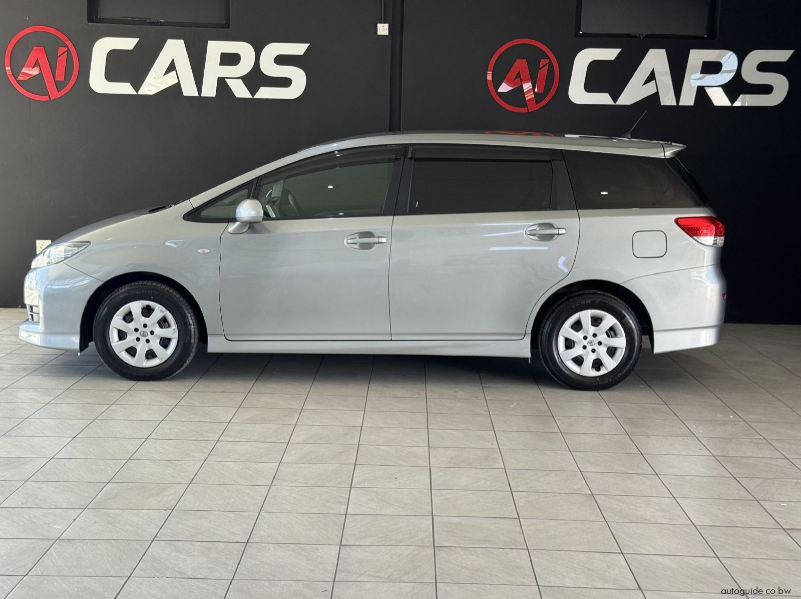 2011 Toyota Wish 7 Seater pictures