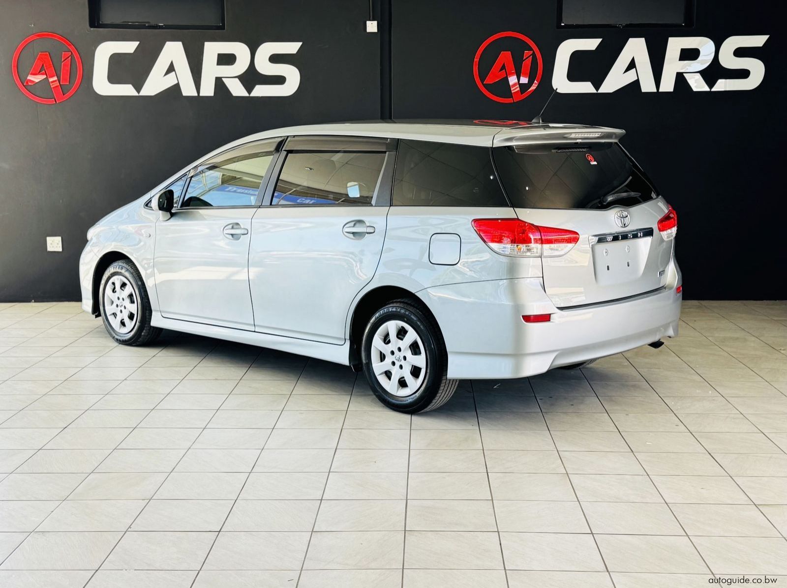 2011 Toyota Wish 7 Seater pictures