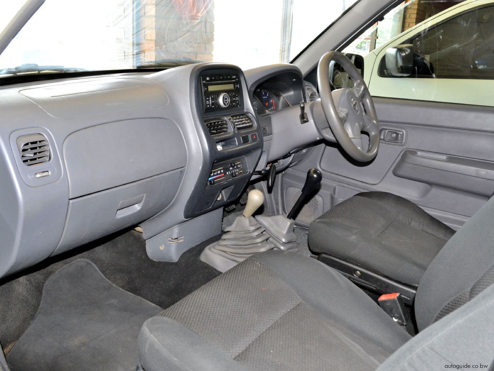 2019 Nissan NP300 Hardbody photo