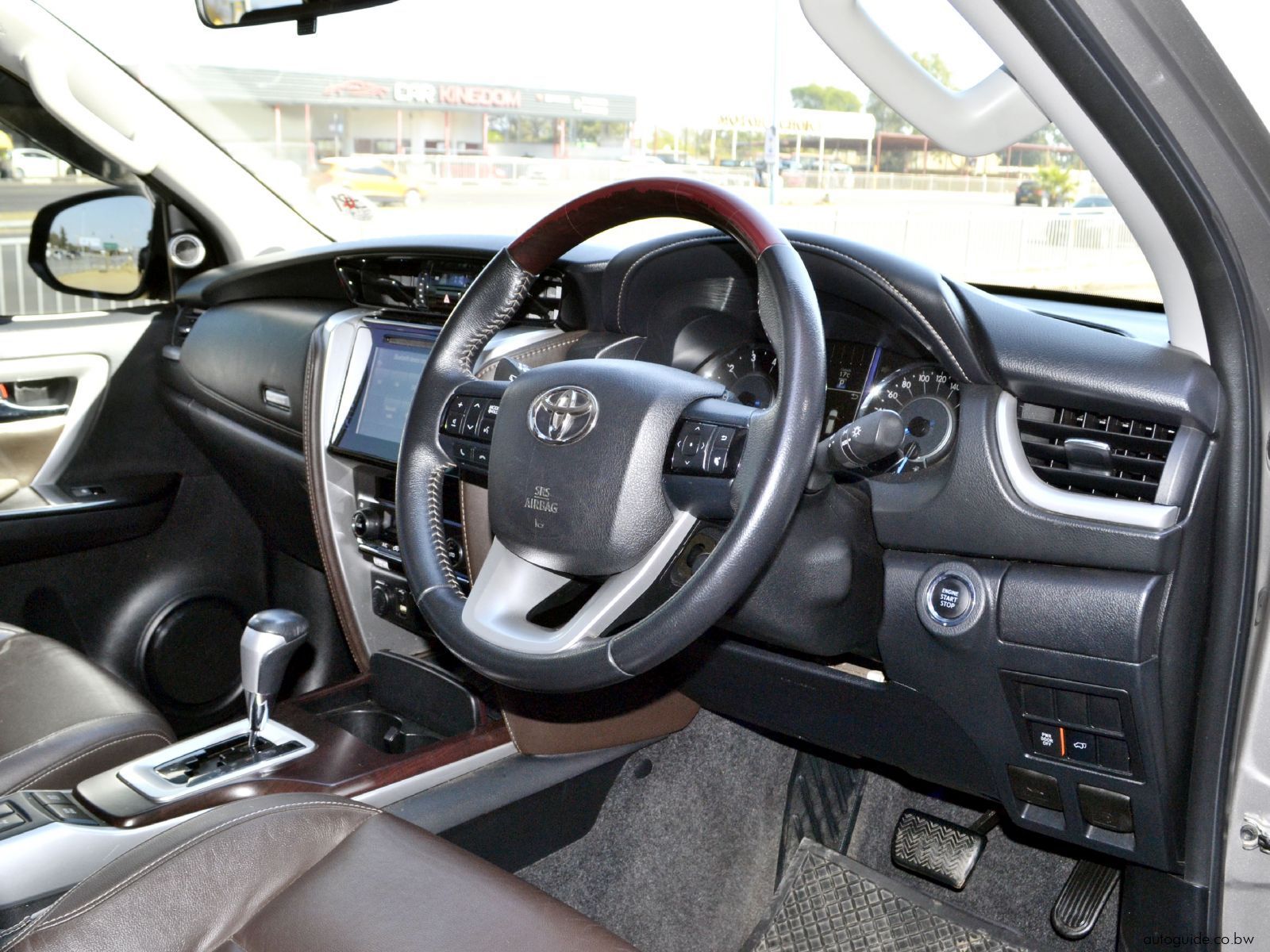 2018 Toyota Fortuner GD6 photo