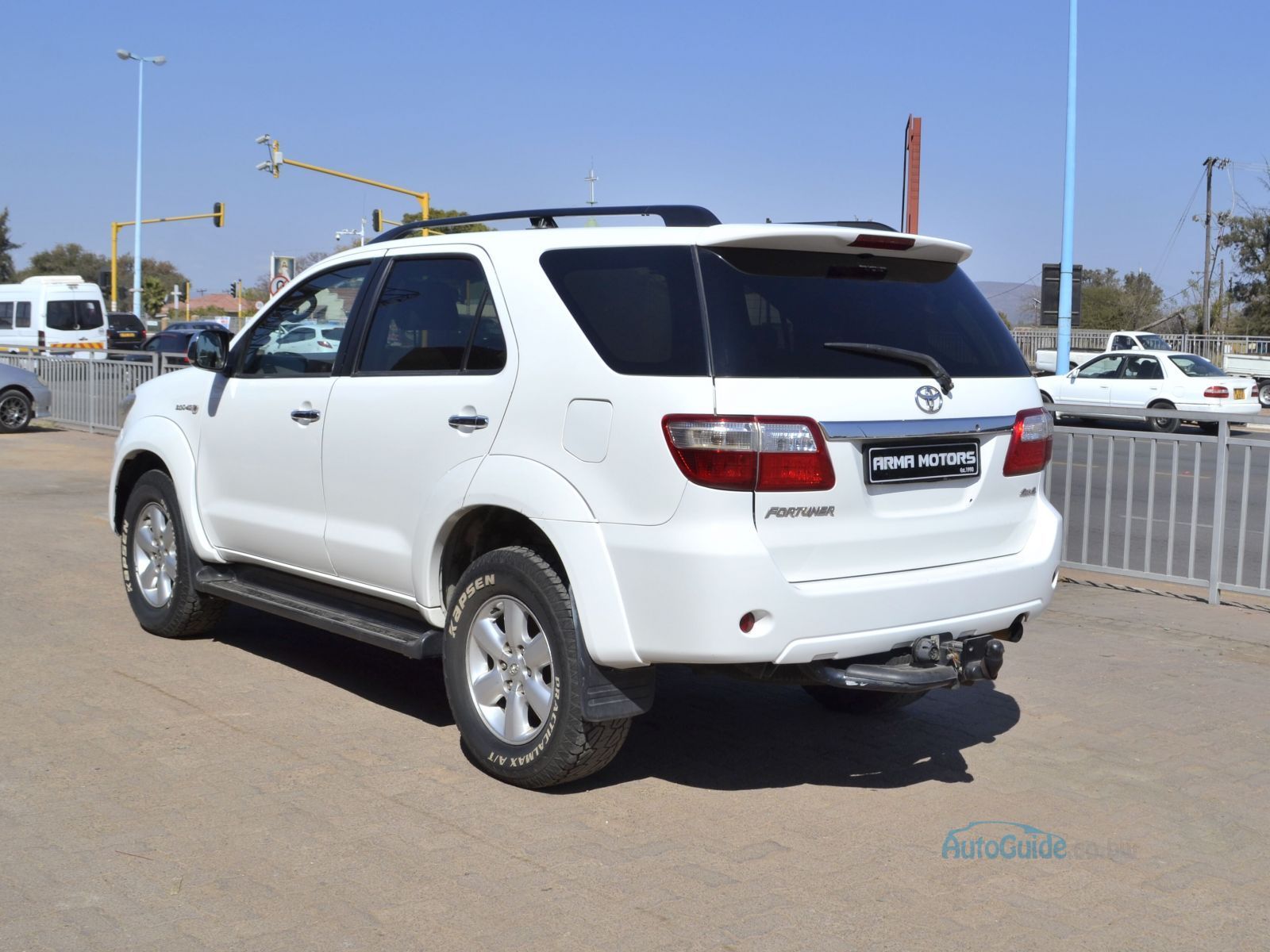 2011 Toyota Fortuner D4D photo
