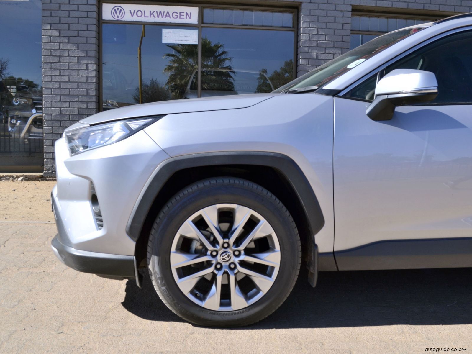 2019 Toyota Rav4 VX photo