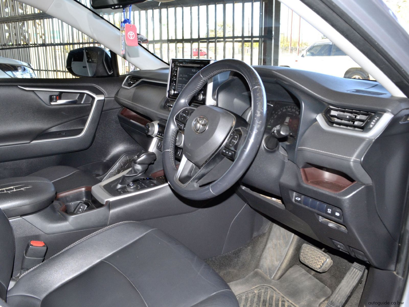 2019 Toyota Rav4 VX photo