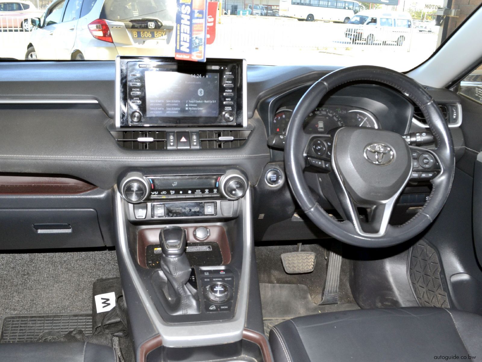 2019 Toyota Rav4 VX photo