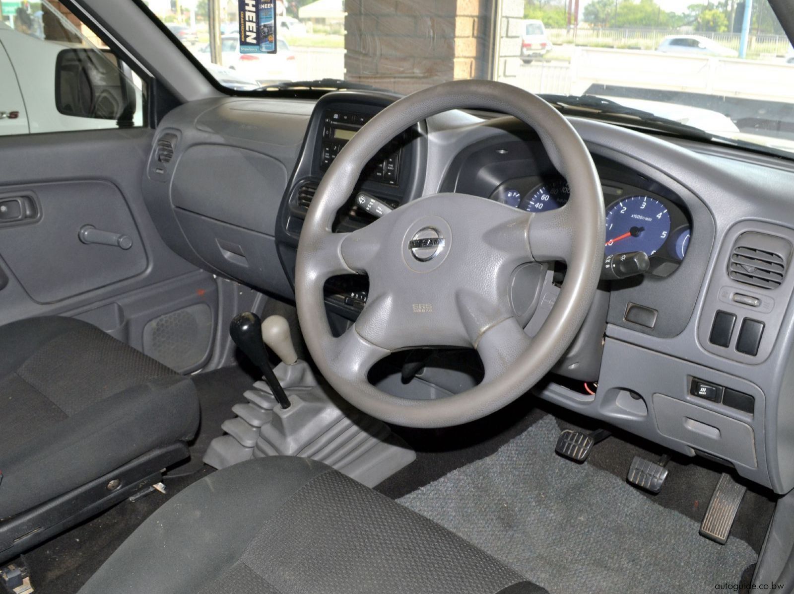 2019 Nissan NP300 Hardbody pictures