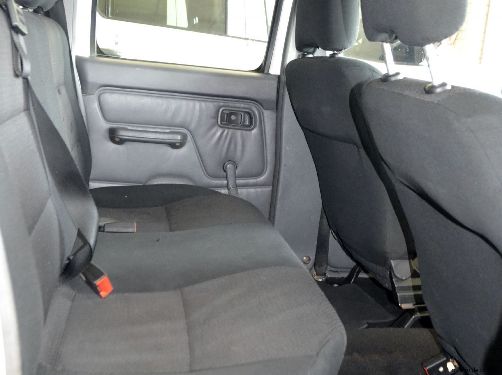 2019 Nissan NP300 Hardbody pictures