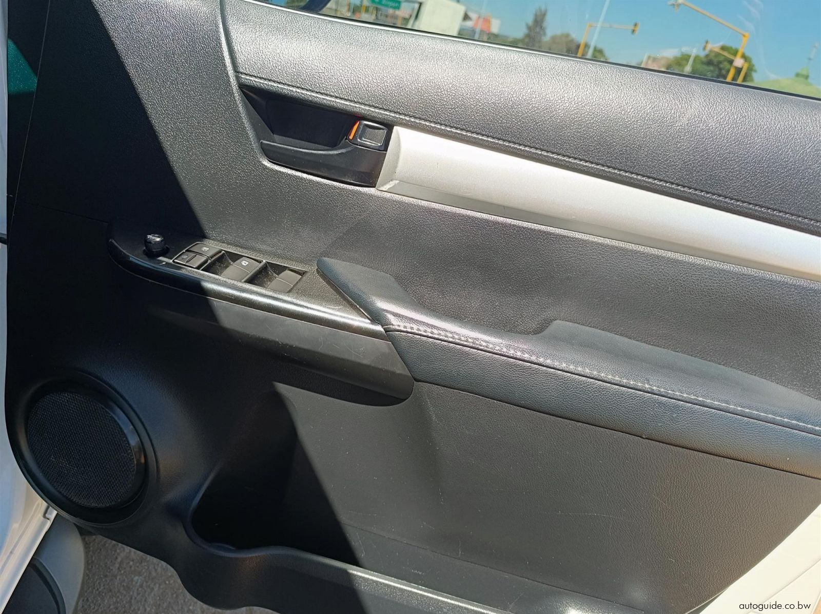 2022 Toyota Hilux Raider GD-6 2.4L 4x4 pictures
