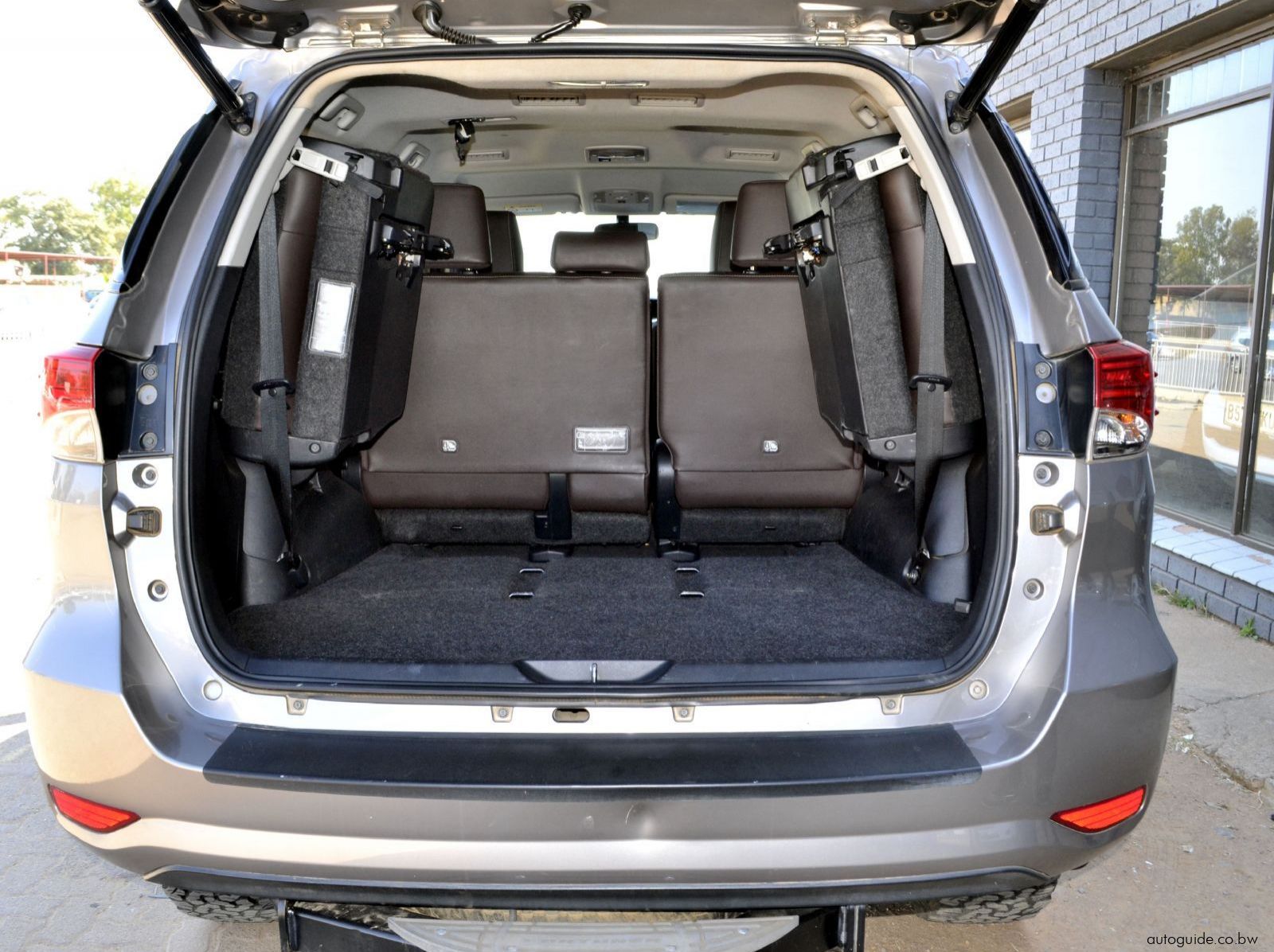 2018 Toyota Fortuner GD6 pictures