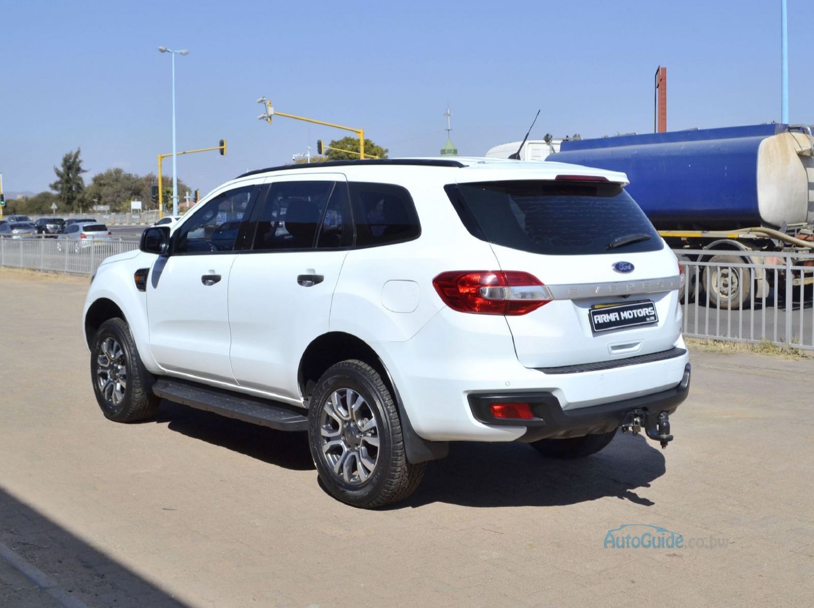 2017 Ford Everest pictures