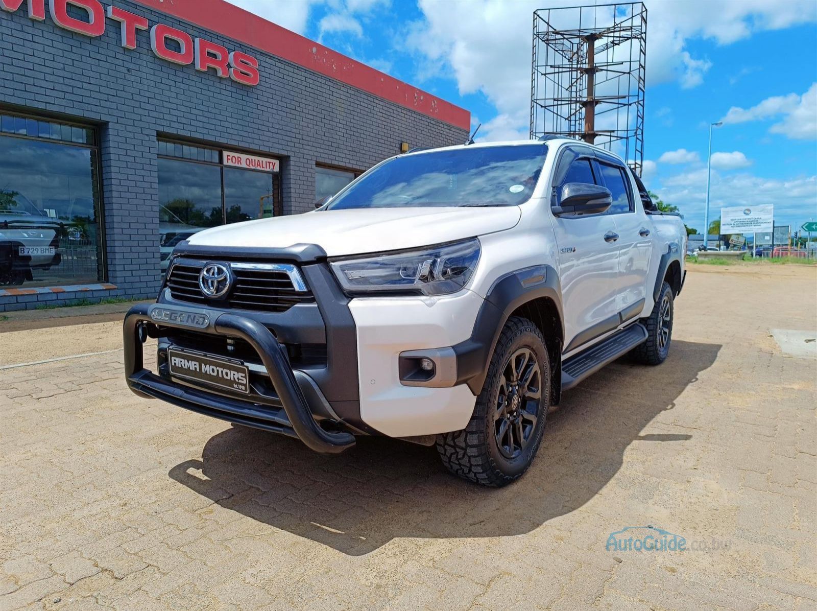 2021 Toyota Hilux Legend 2.8GD-6 A/T pictures