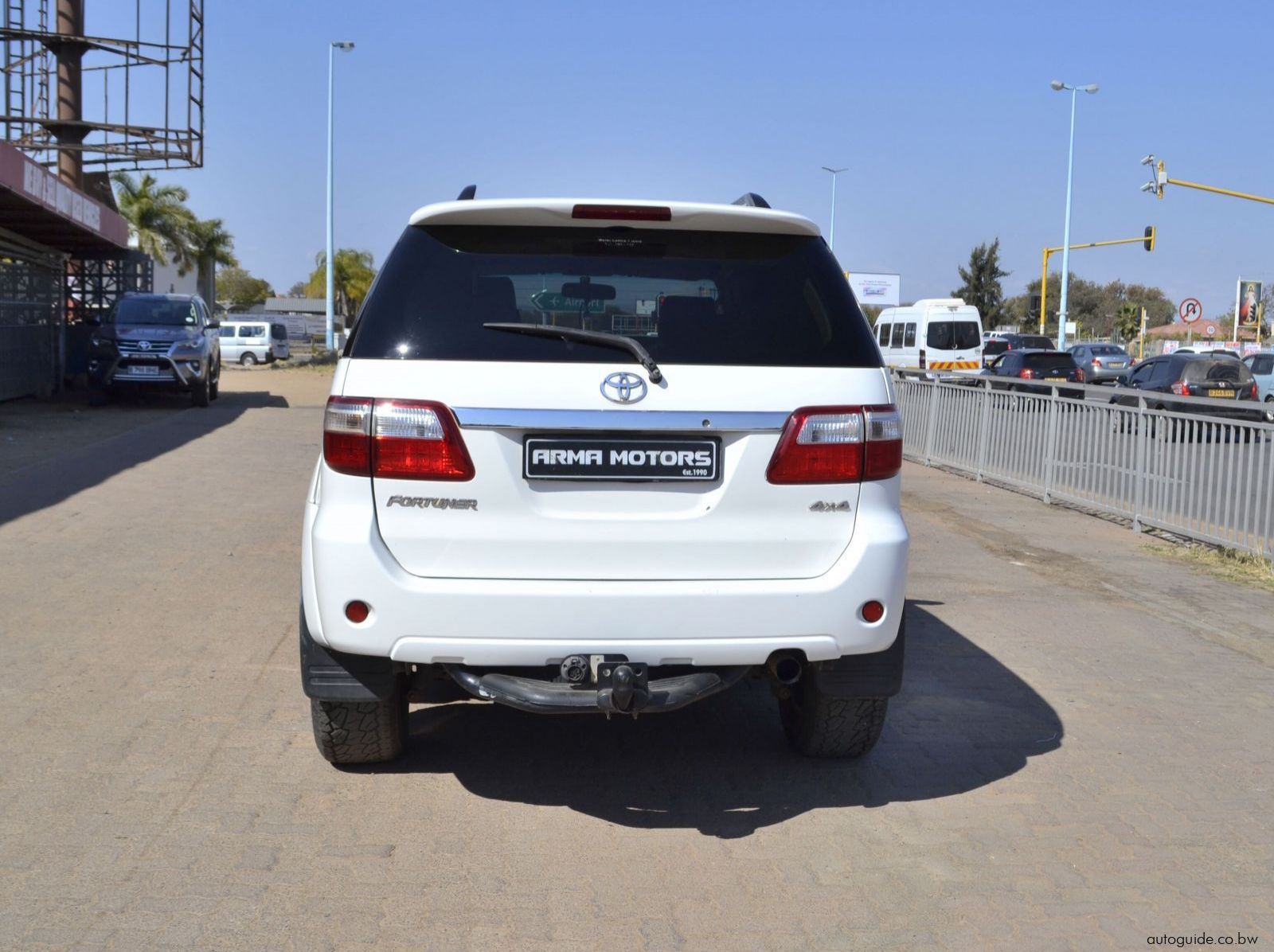 2011 Toyota Fortuner D4D pictures