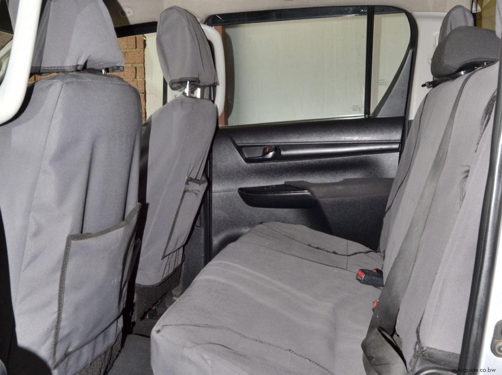 2016 Toyota Hilux GD6 pictures