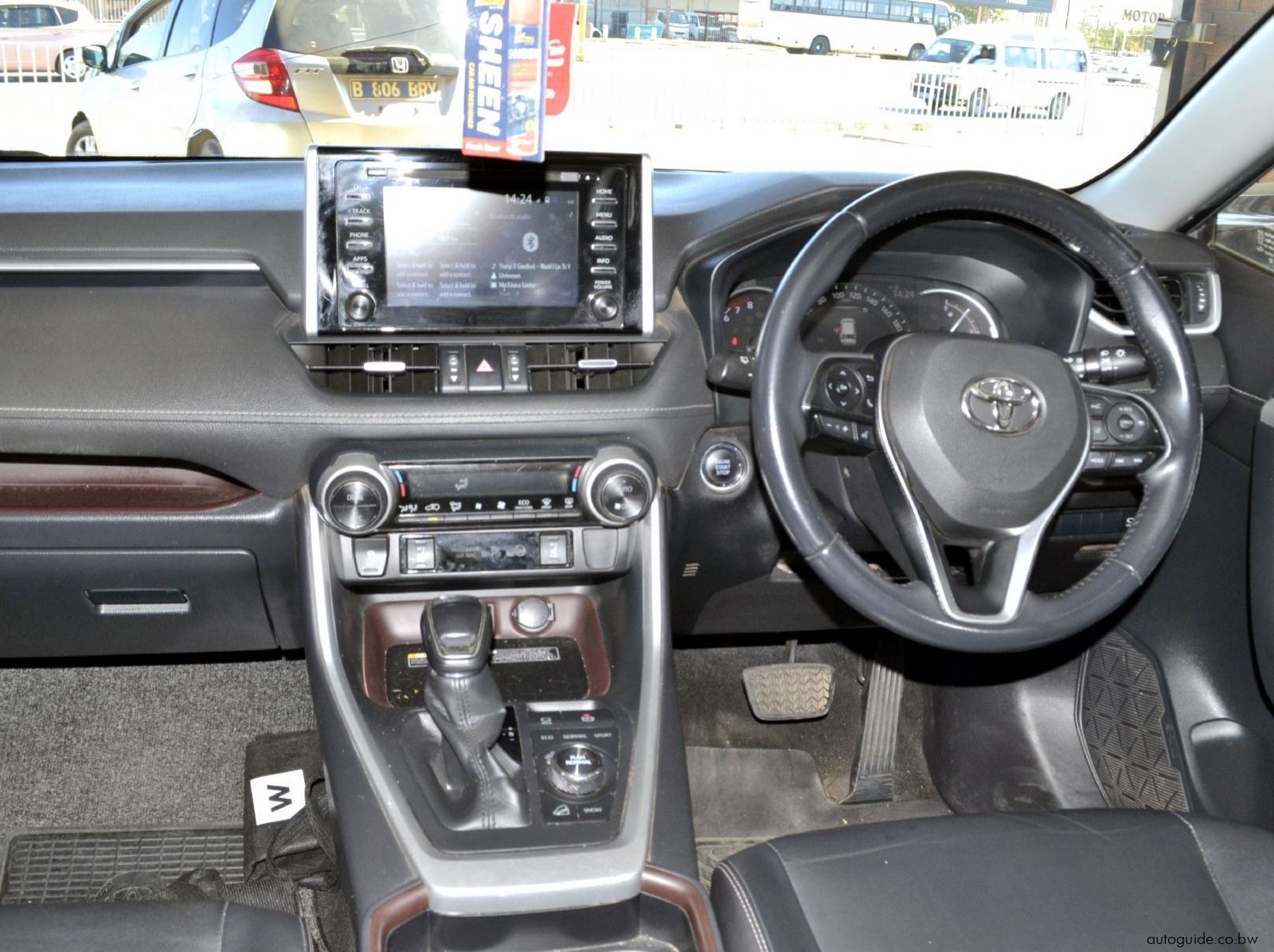 2019 Toyota Rav4 VX pictures