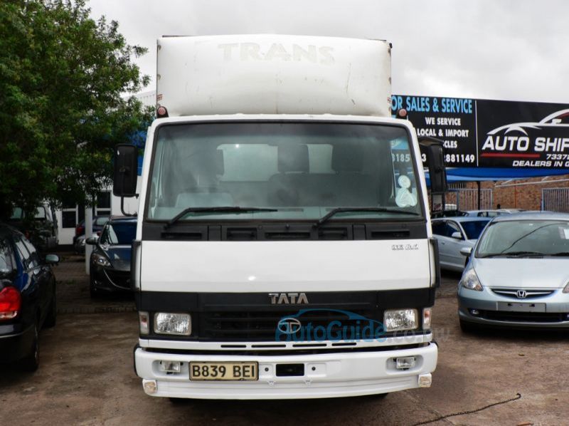 2016 Tata LPT 813 Ex2 pictures