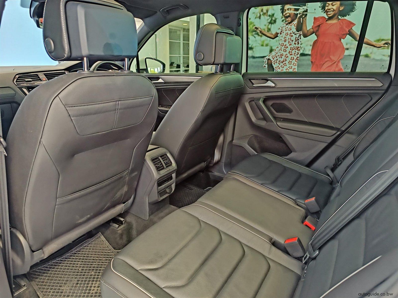 2022 Volkswagen Tiguan 1.4TSi R-Line photo