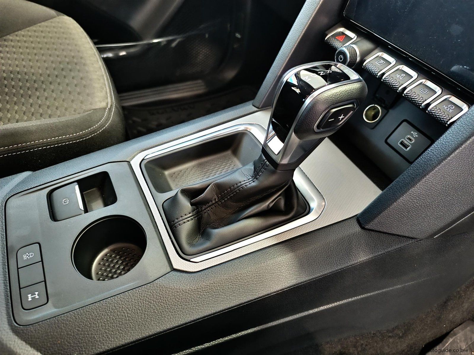 2026 Volkswagen Amarok Life 2.0TDi 125kW photo