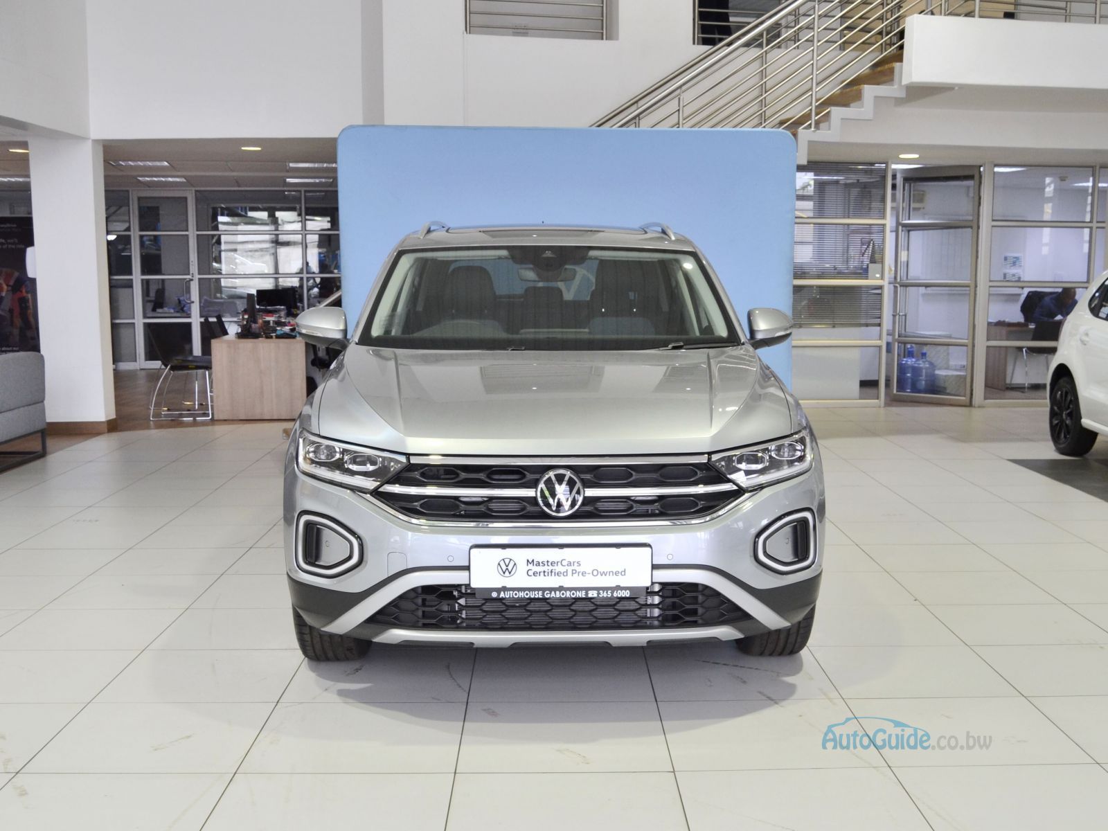 2025 Volkswagen T-Roc TSi Design photo