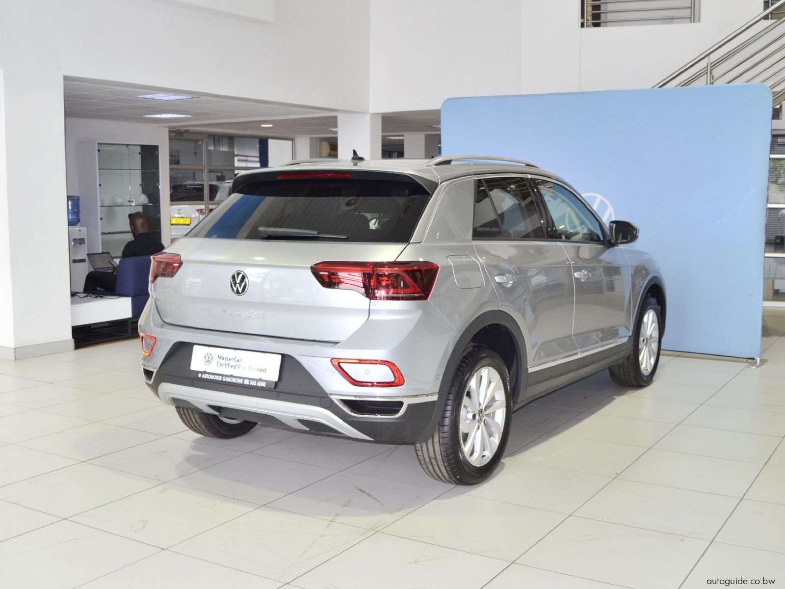 2025 Volkswagen T-Roc TSi Design photo