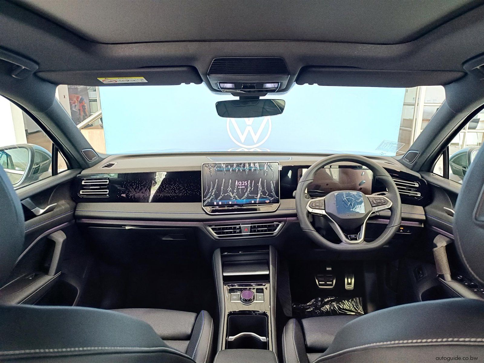 2025 Volkswagen Tiguan 1.4TSi photo