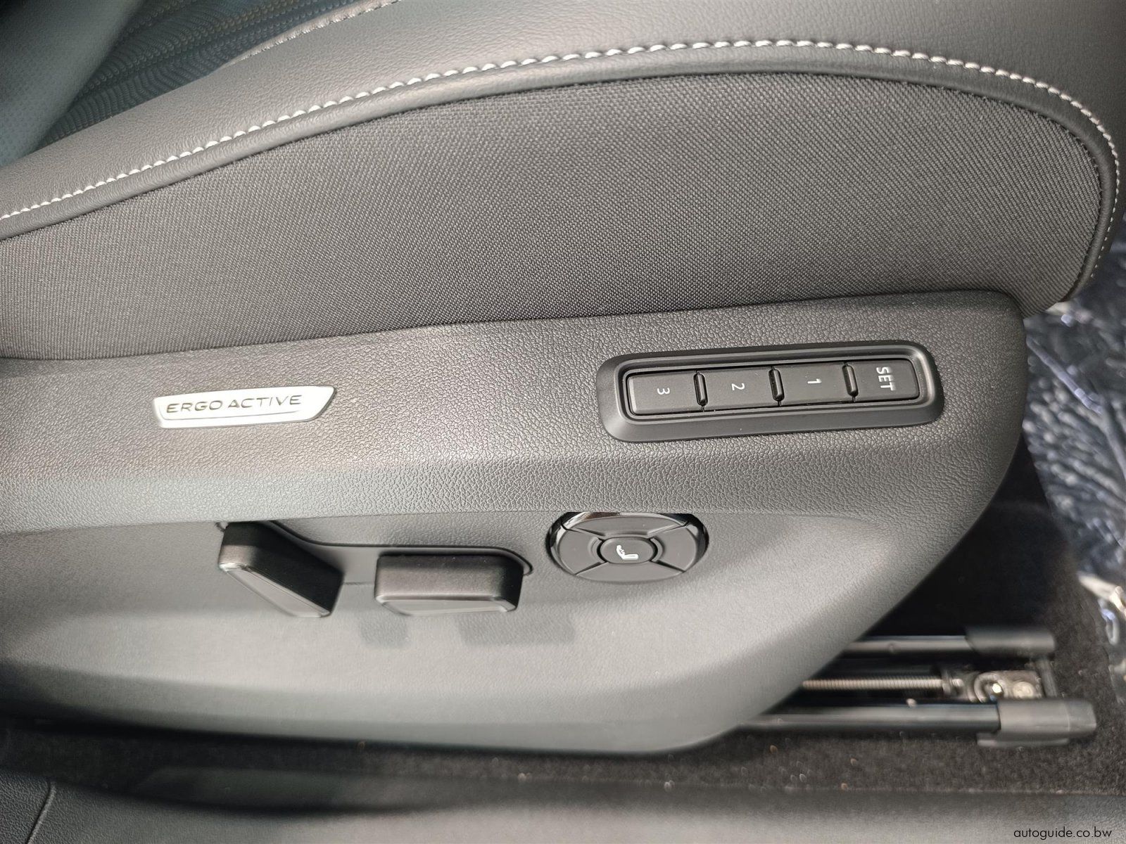 2025 Volkswagen Tiguan 1.4TSi photo