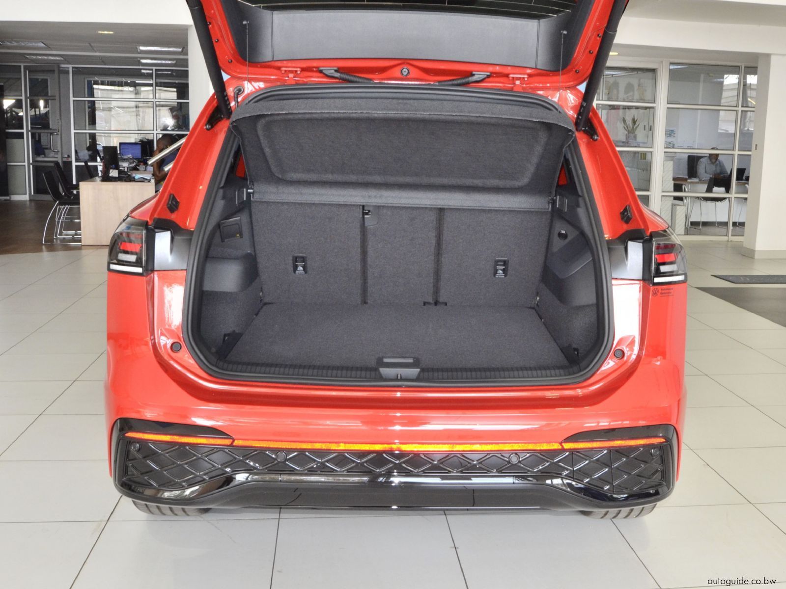 2025 Volkswagen Tiguan 1.4 TSi R-Line photo