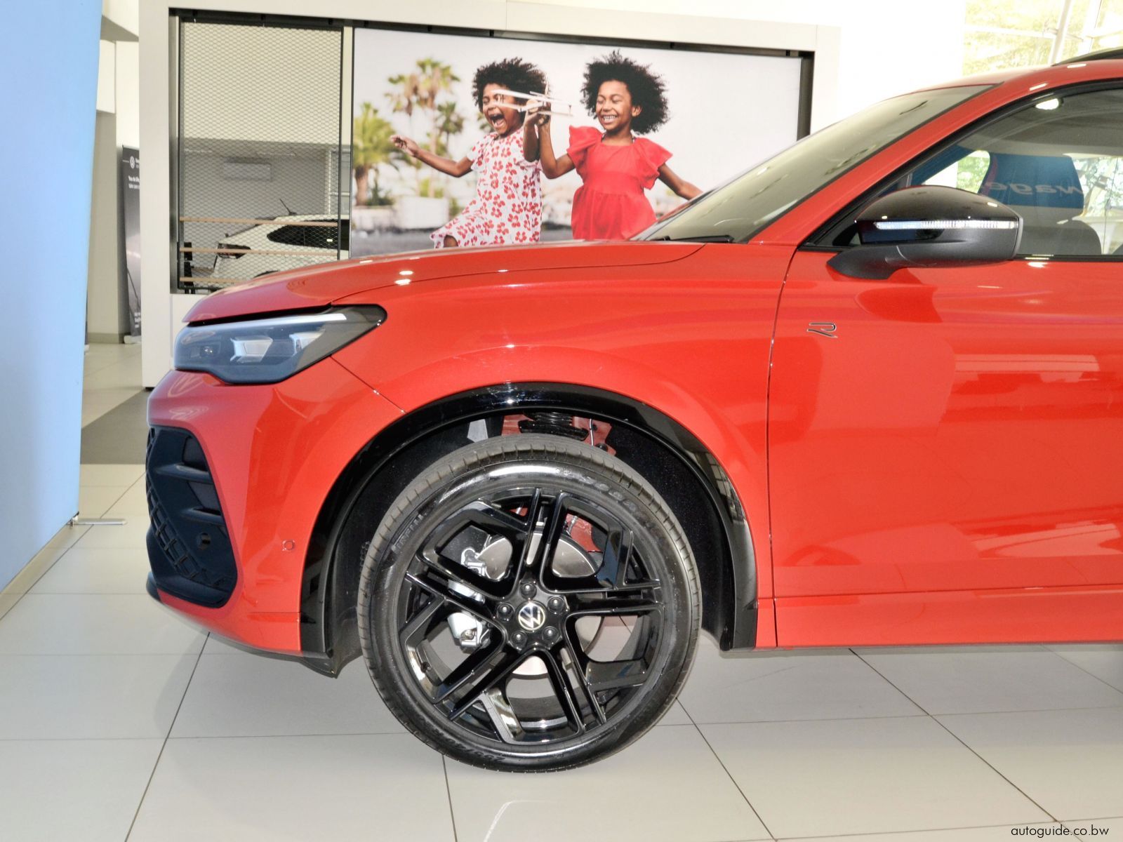 2025 Volkswagen Tiguan 1.4 TSi R-Line photo