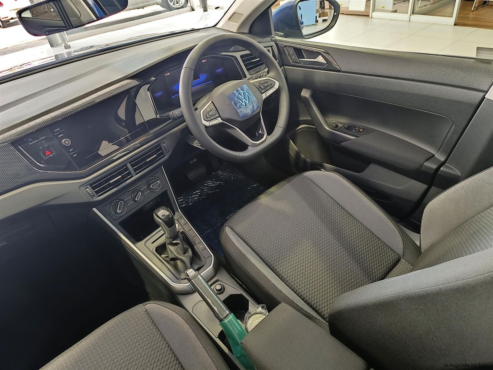 2025 Volkswagen Taigo Life 1.0TSi DSG photo