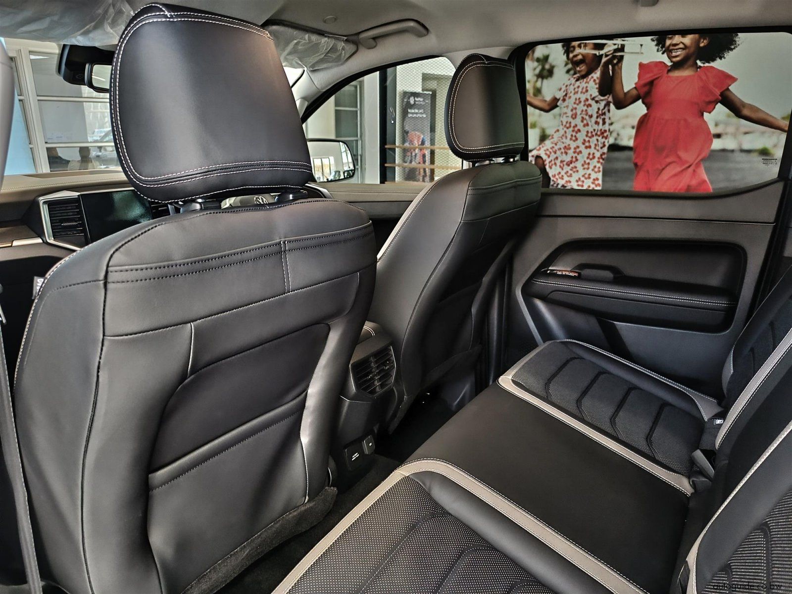 2026 Volkswagen Amarok Style V6 4x4 3.0TDi photo