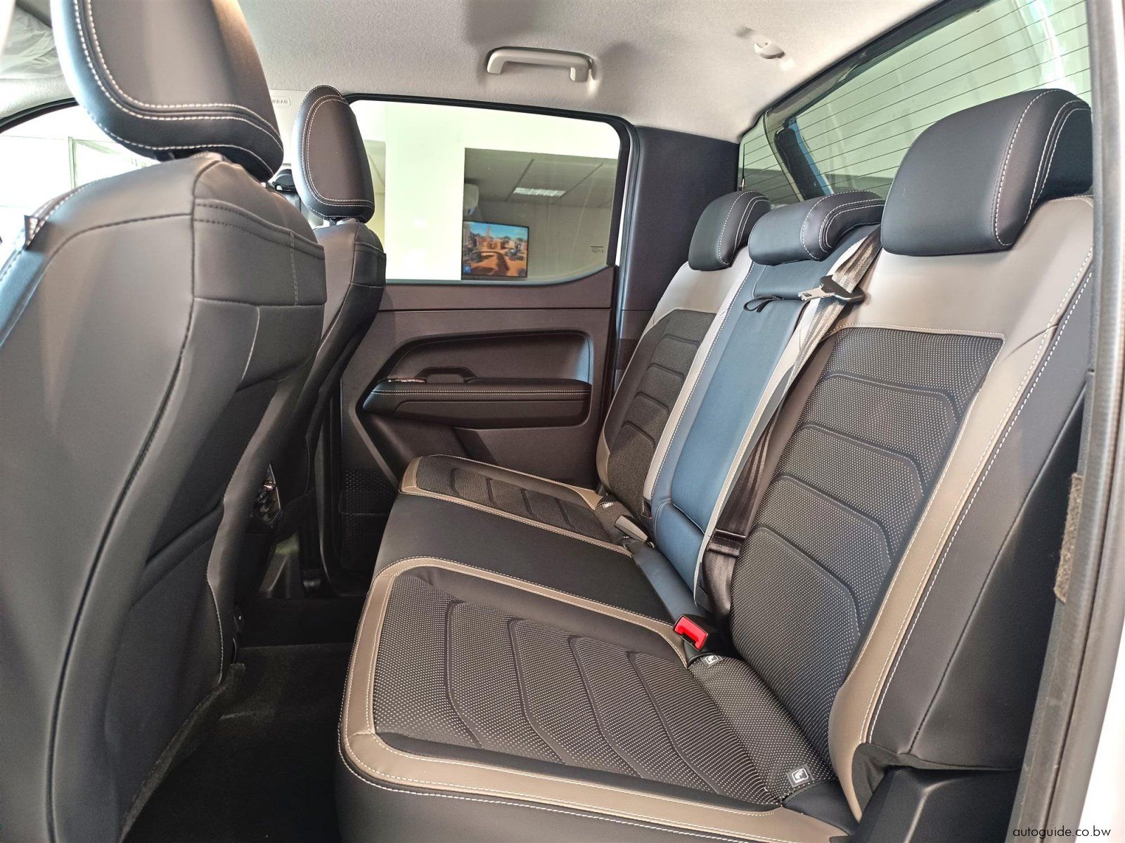 2026 Volkswagen Amarok Style V6 4x4 3.0TDi photo