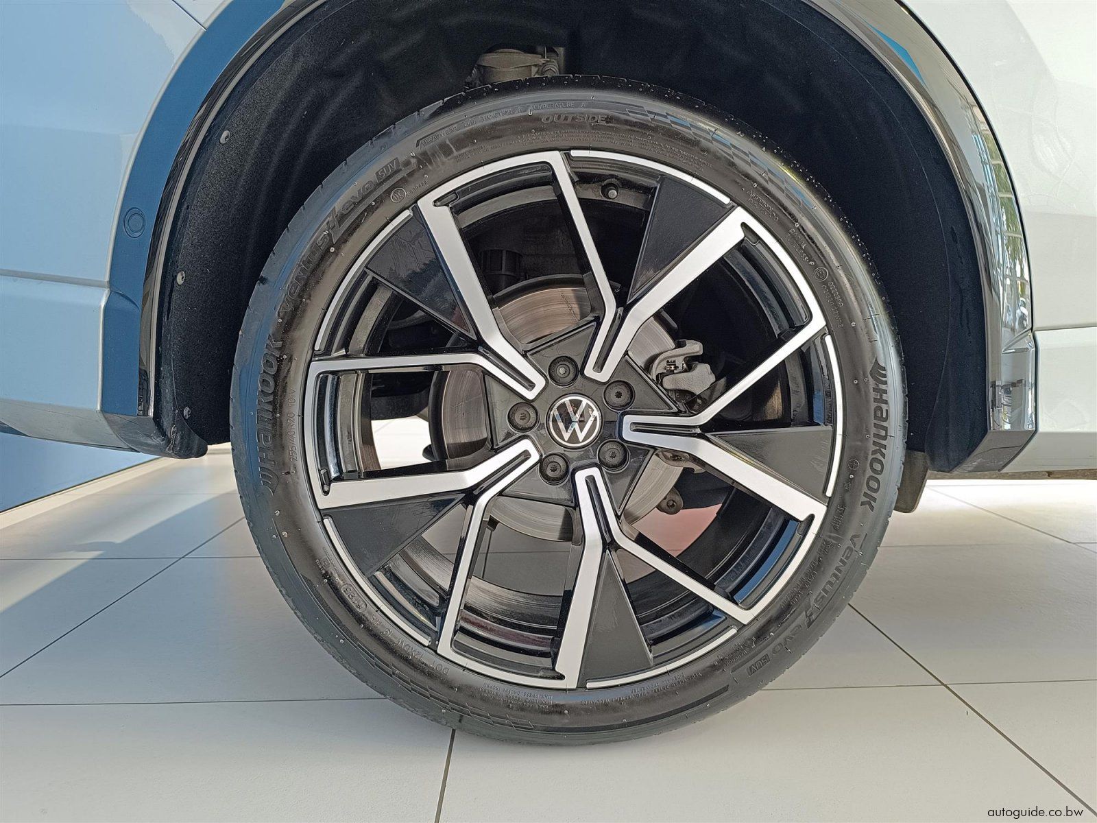 2025 Volkswagen Tiguan 2.0TDi 110kw R-Line photo
