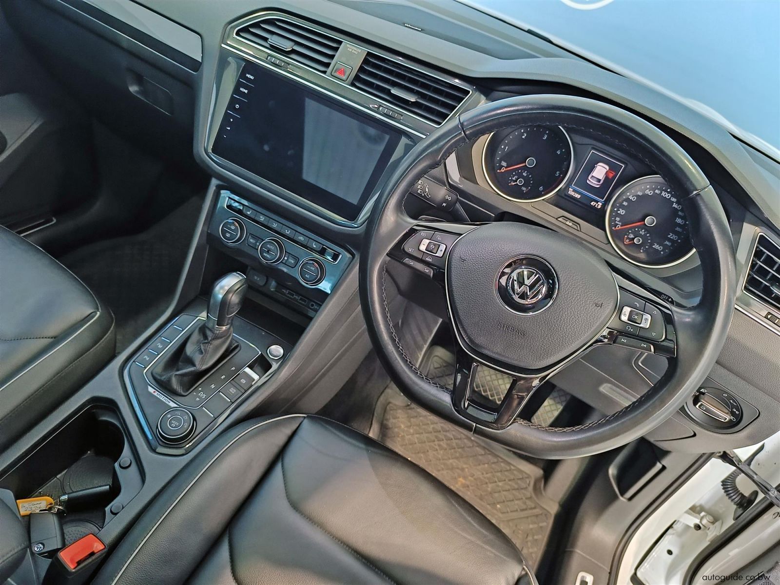 2018 Volkswagen Tiguan 2.0TDI HighLine R-Line photo