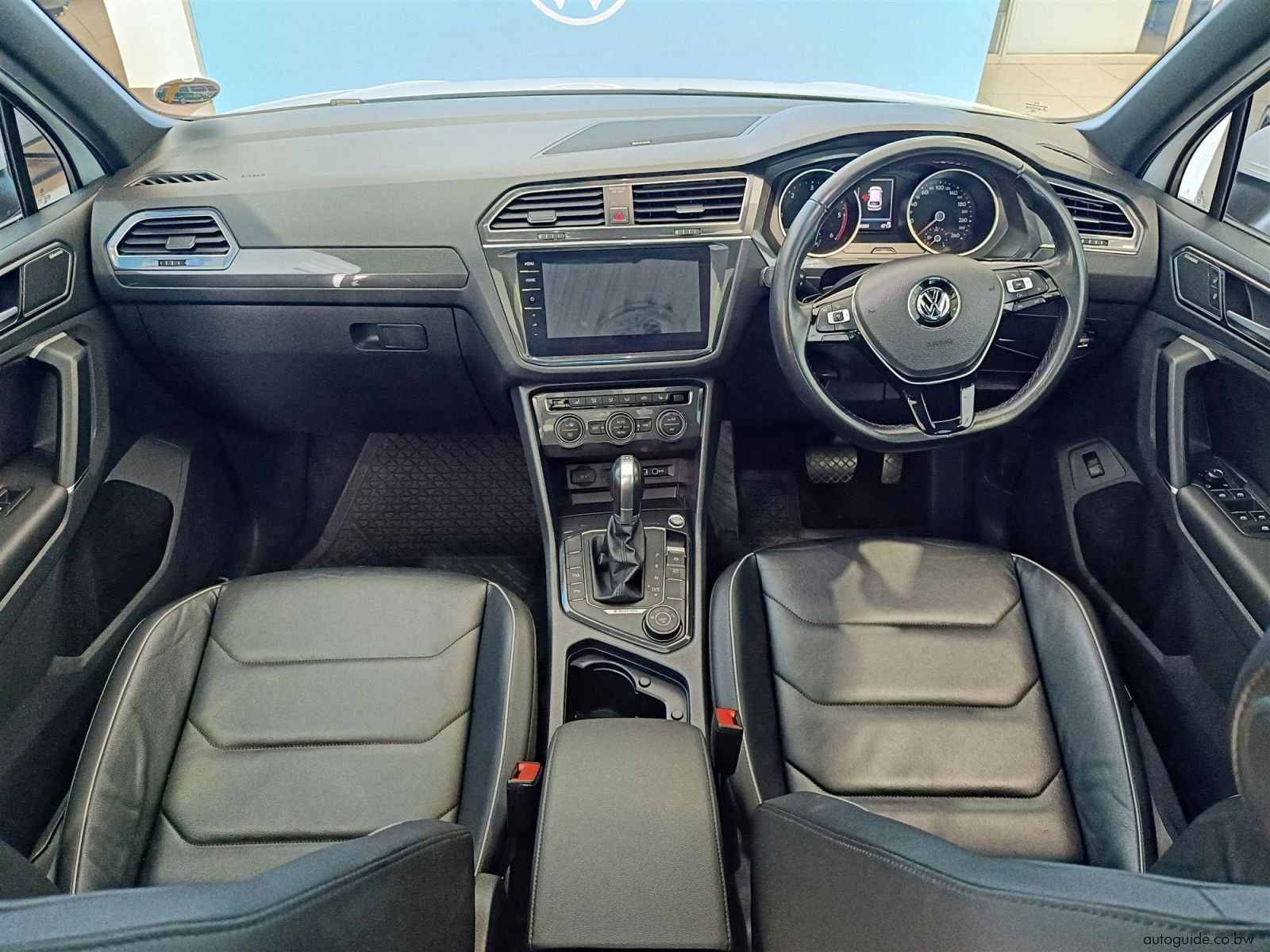 2018 Volkswagen Tiguan 2.0TDI HighLine R-Line photo