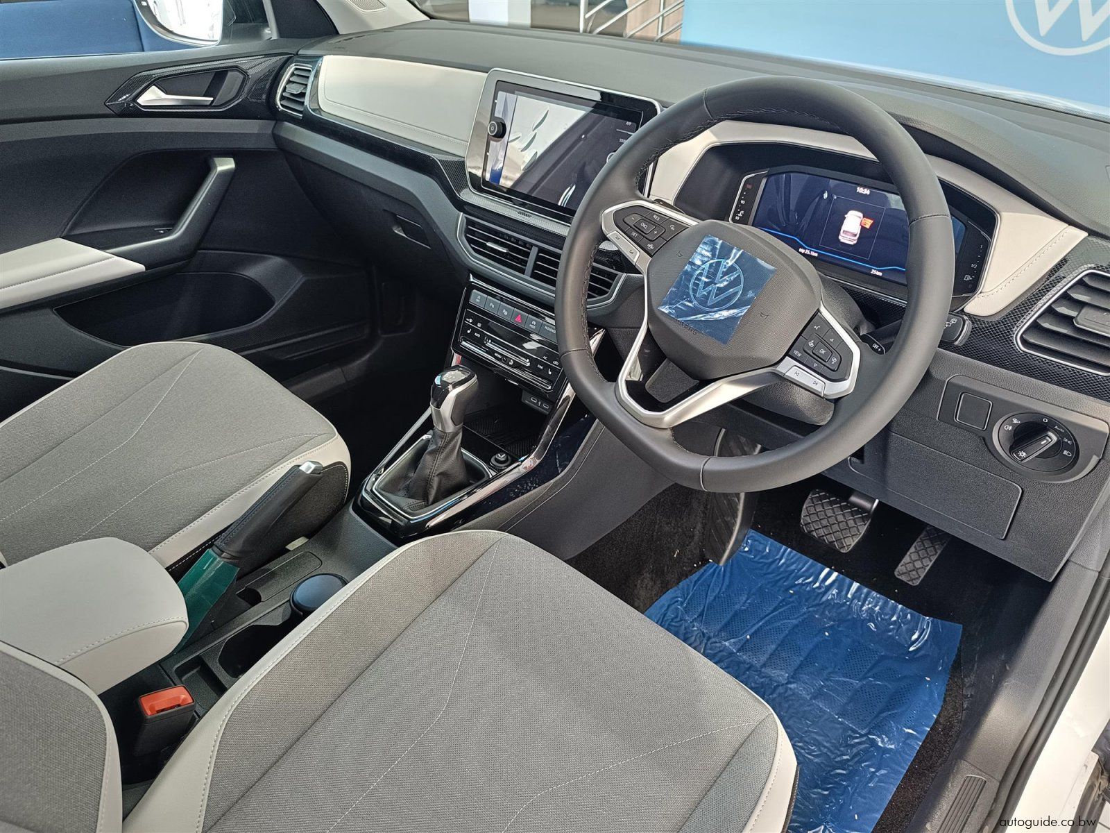 2026 Volkswagen T-Cross 1.0L TSi 85kW photo
