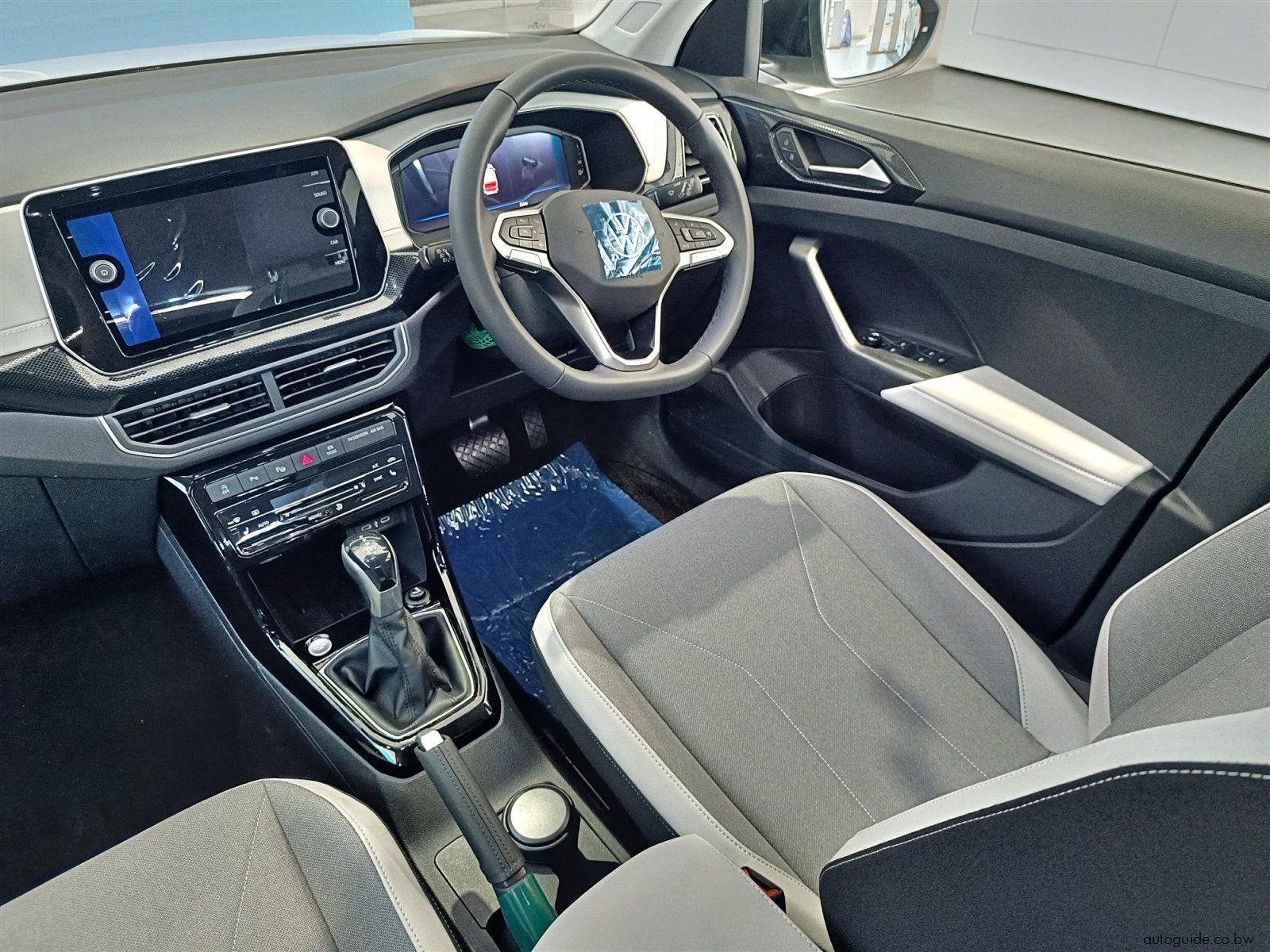 2026 Volkswagen T-Cross 1.0L TSi 85kW photo