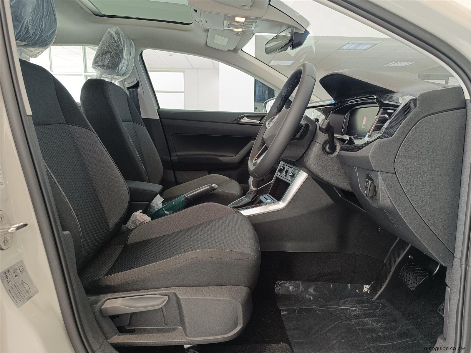 2025 Volkswagen Polo 1.0TSI Life DSG photo
