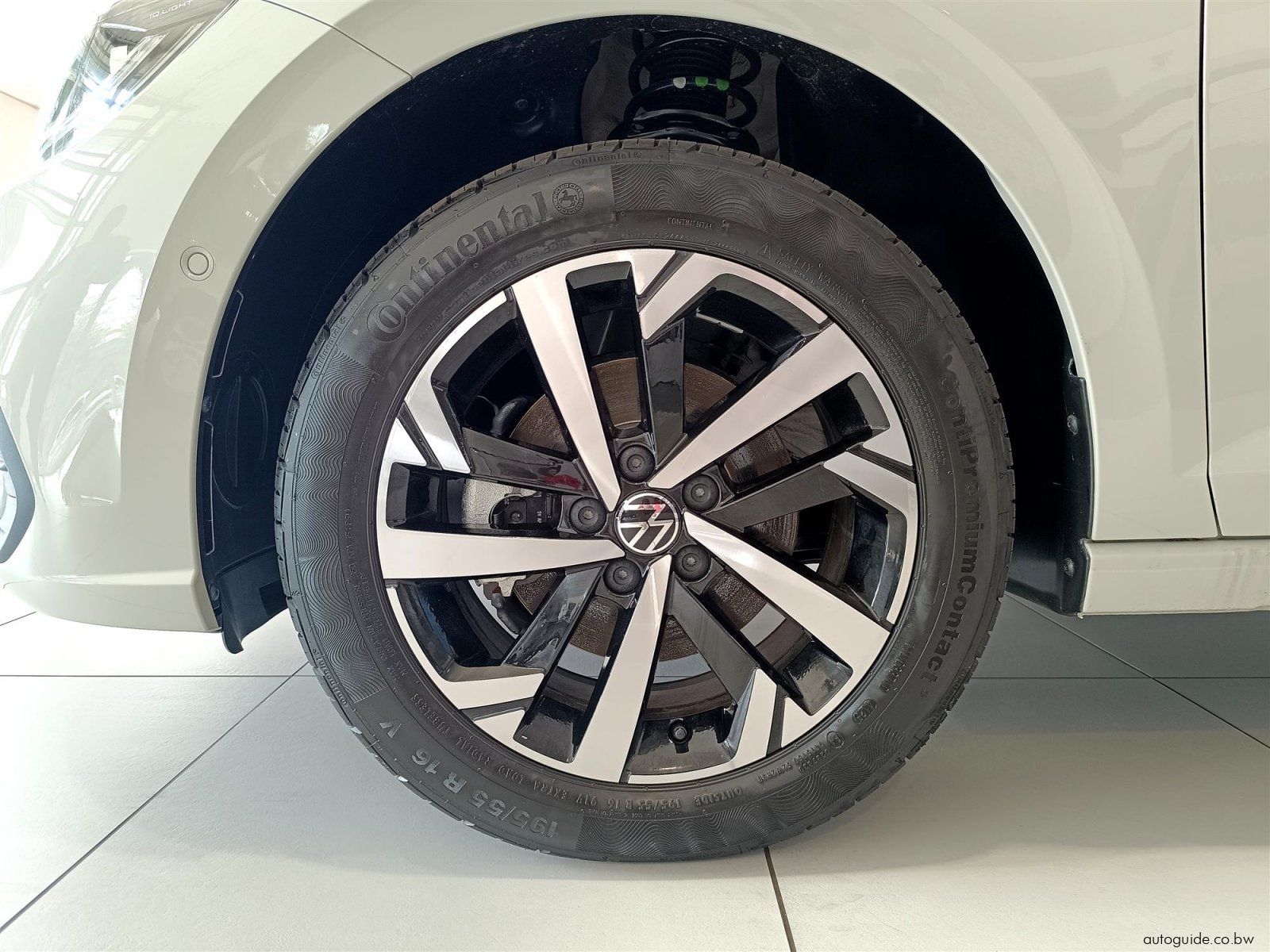 2025 Volkswagen Polo 1.0TSI Life DSG photo