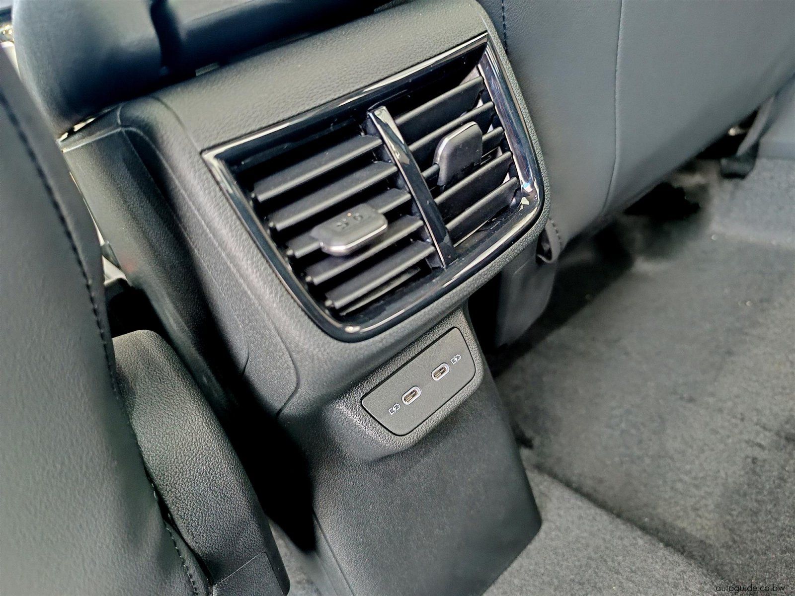 2026 Volkswagen Polo Sedan 1.0L TSi 85kW photo