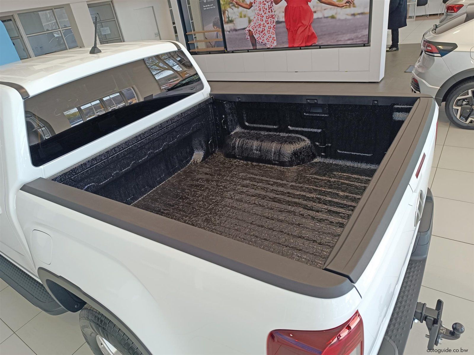 2026 Volkswagen Amarok Base 2.0TDi A/T 4x2 photo
