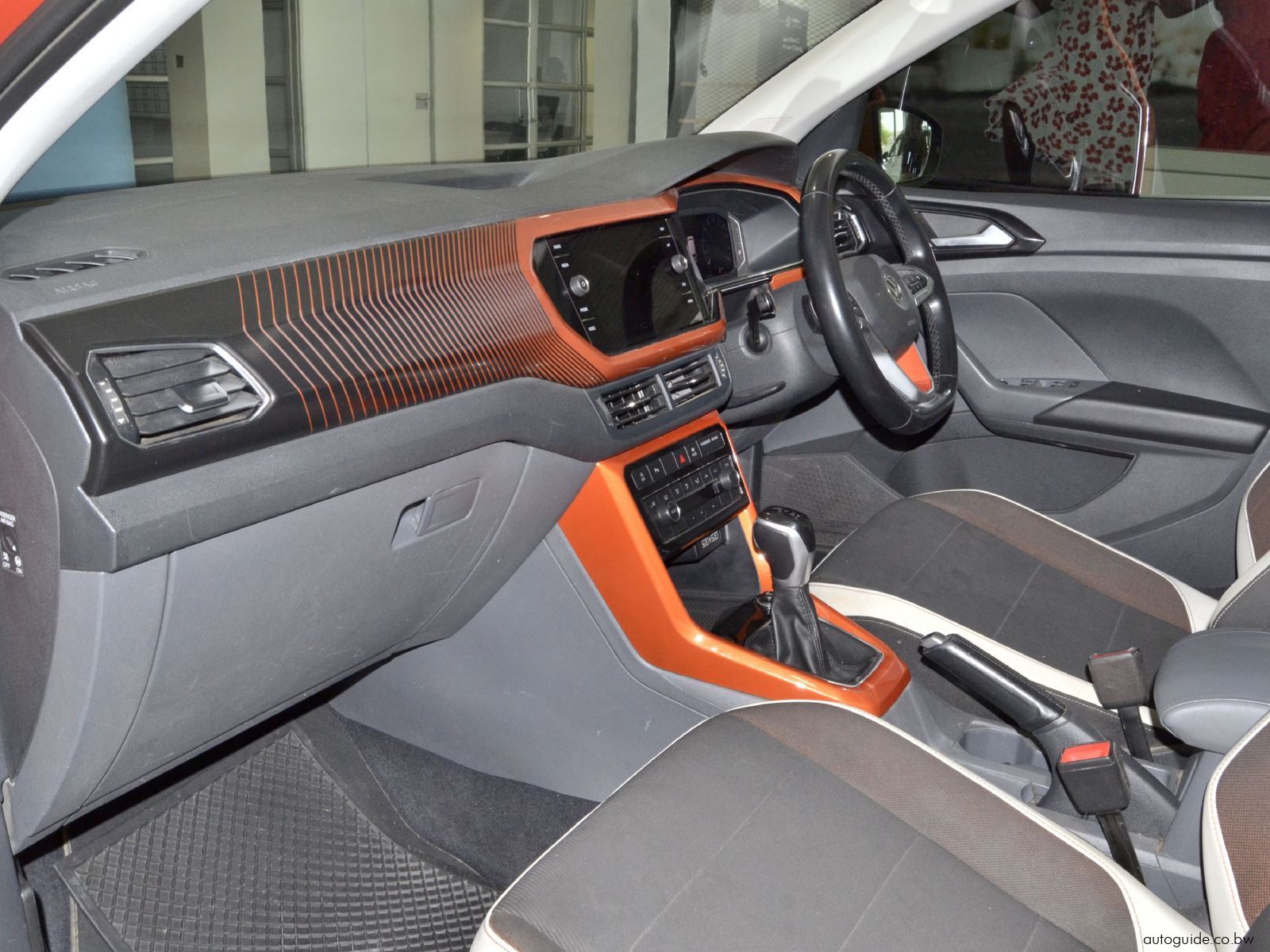 2019 Volkswagen T-Cross Highline photo