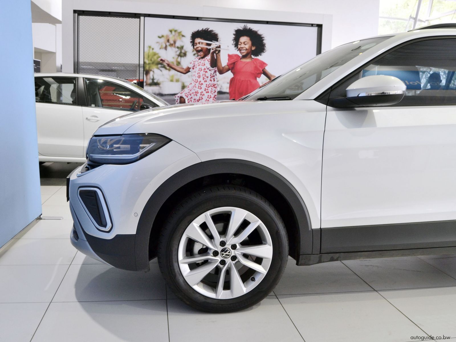 2025 Volkswagen T-Cross Life photo