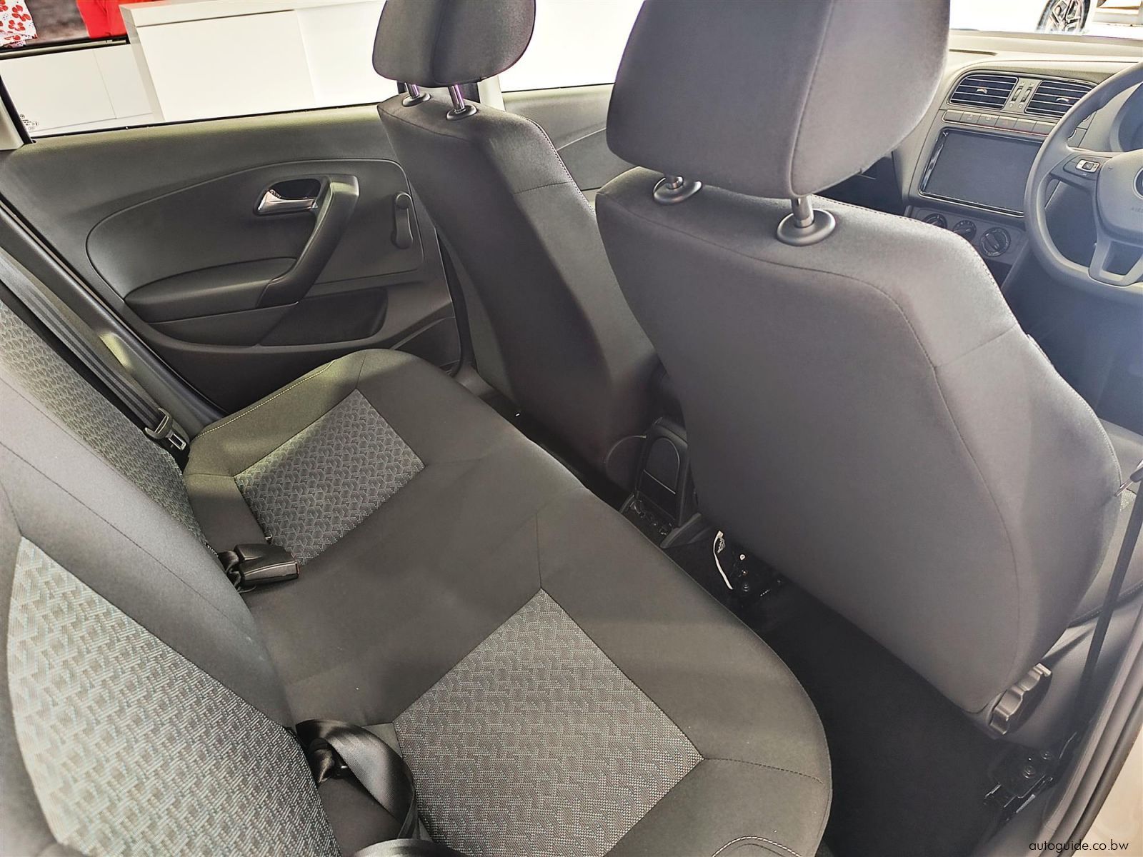 2025 Volkswagen Polo Vivo Life 1.4L photo