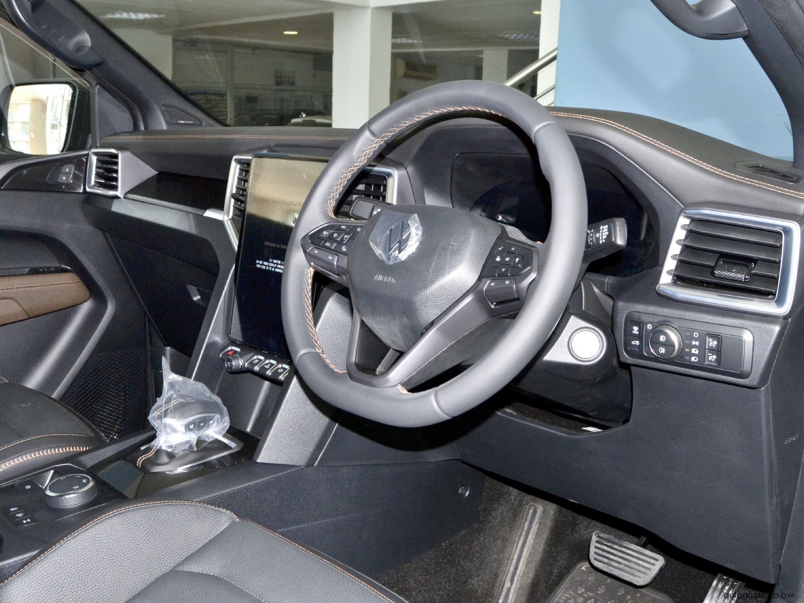 2025 Volkswagen Amarok Pan Americana 4Motion photo