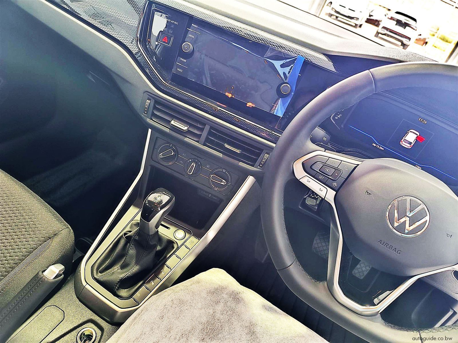 2025 Volkswagen Polo 1.0TSi Life DSG photo
