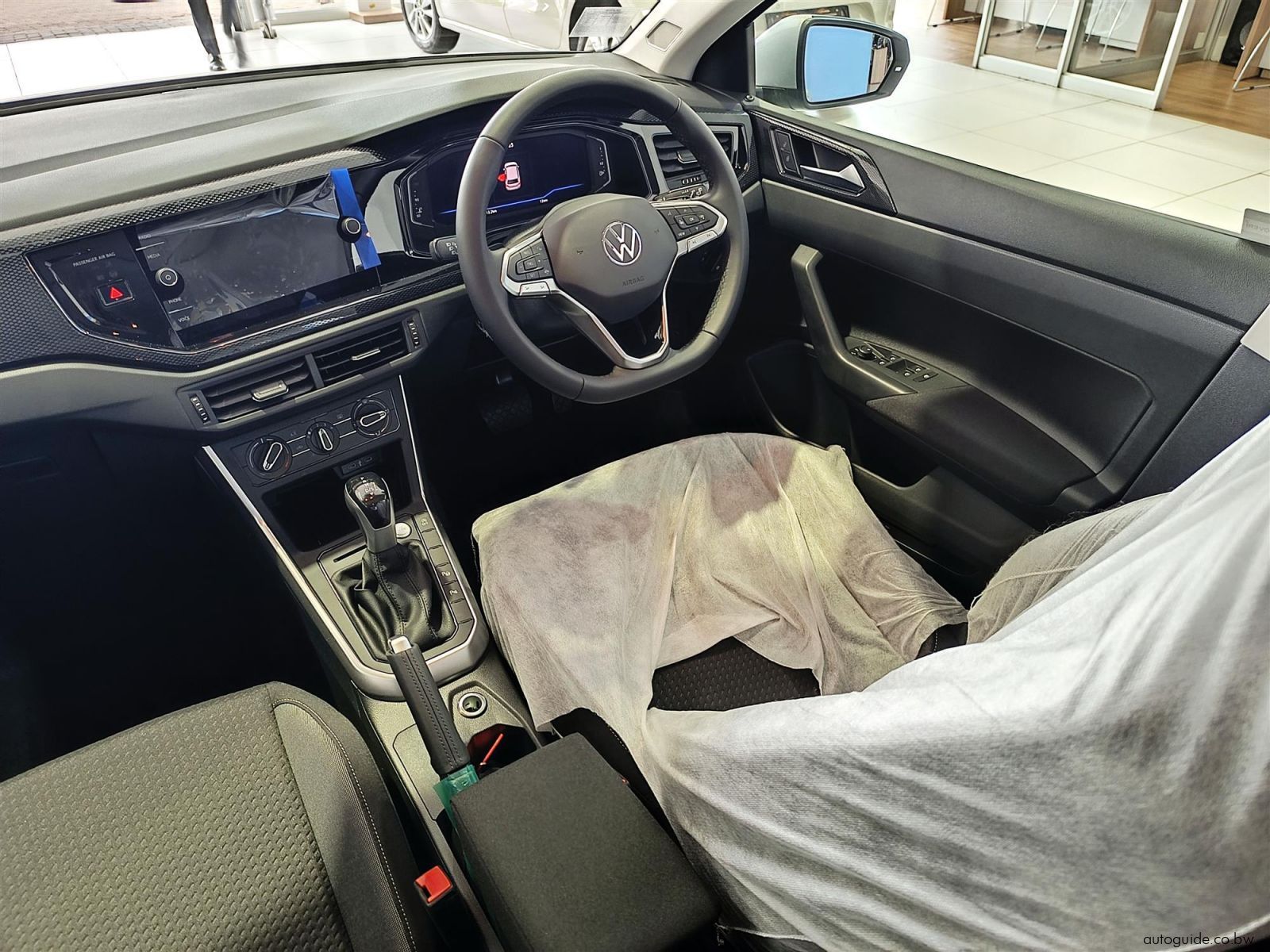 2025 Volkswagen Polo 1.0TSi Life DSG photo