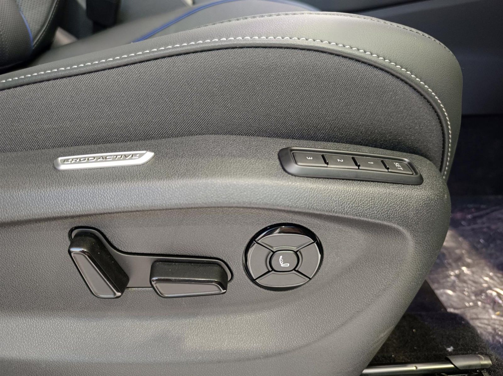 2026 Volkswagen Tiguan 2.0 TDi 110kW pictures