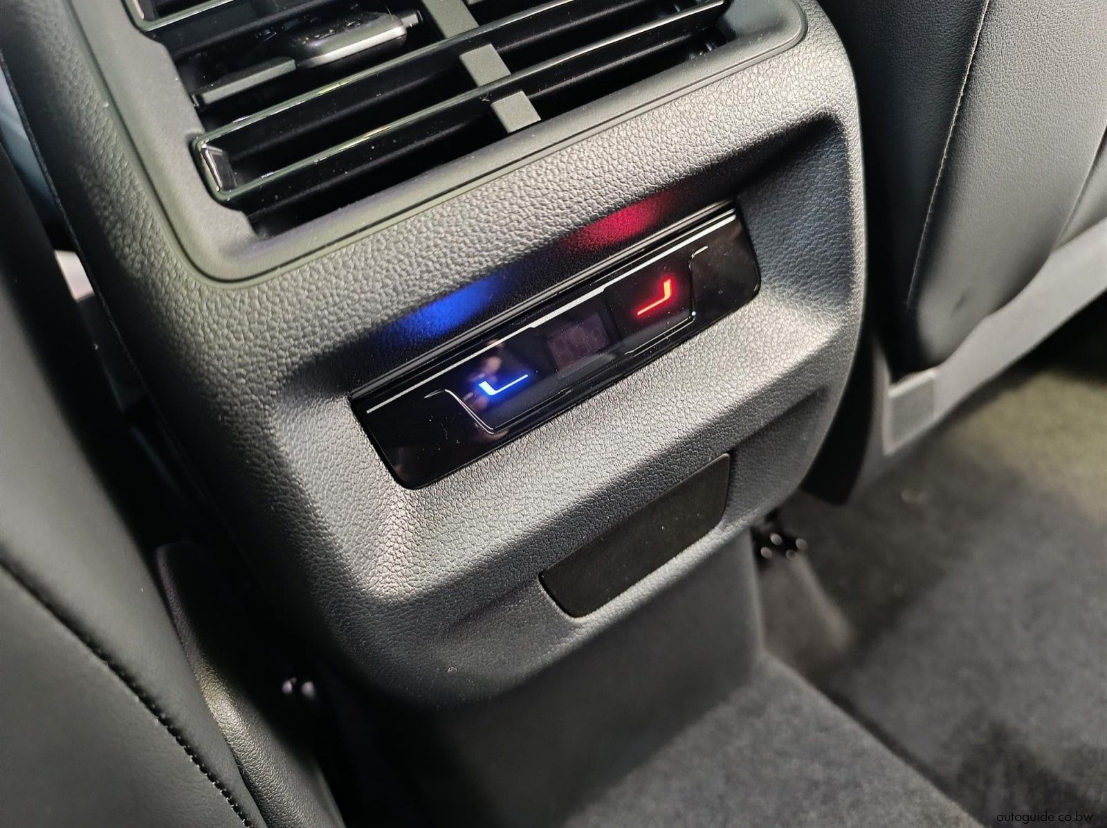 2026 Volkswagen Tiguan 2.0 TDi 110kW pictures