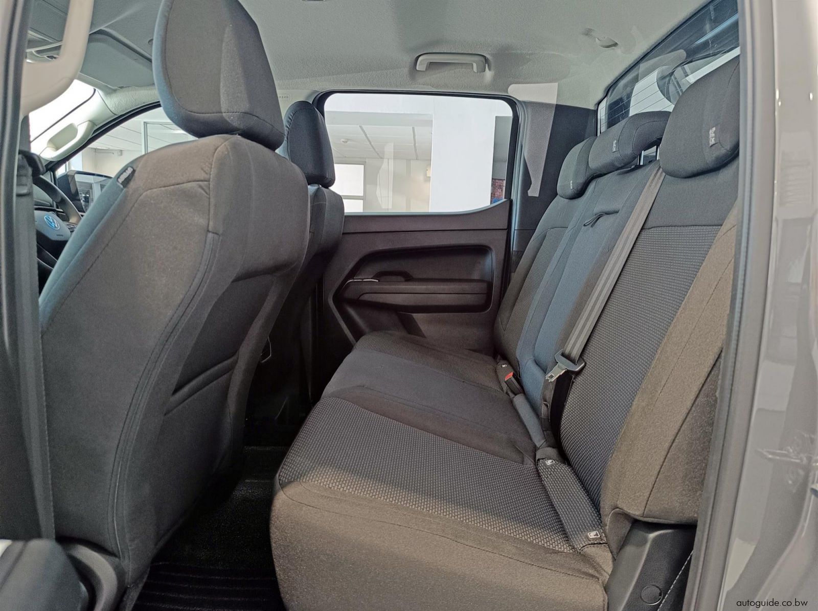 2026 Volkswagen Amarok D/C Base Model pictures