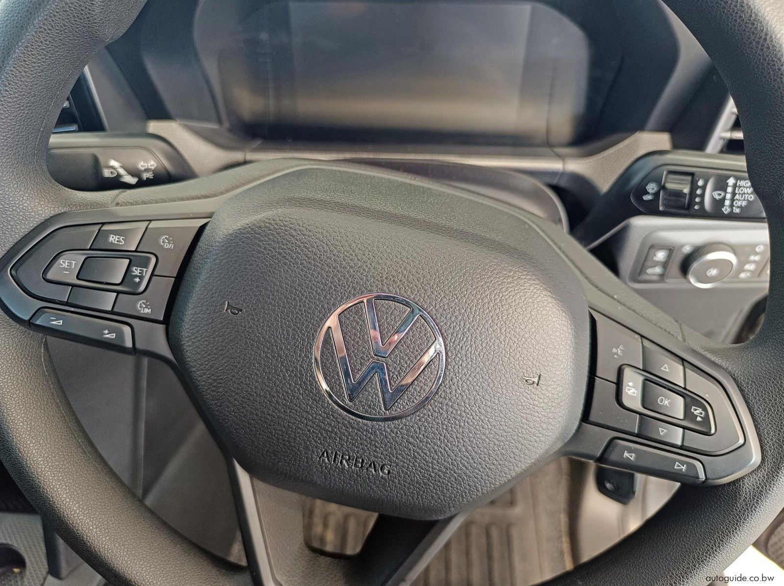 2026 Volkswagen Amarok D/C Base Model pictures