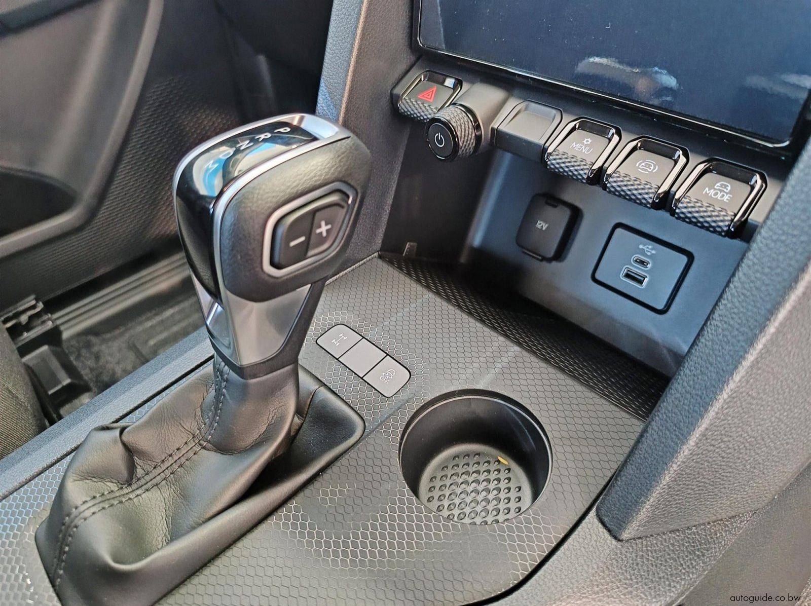 2026 Volkswagen Amarok D/C Base Model pictures